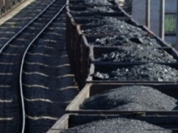 Из Донбасса вывезено в 10 раз больше угля, чем имортировано из ЮАР, и в 13 раз больше, - чем из России