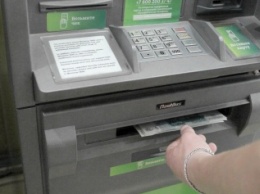 Преступника задержали при попытке украсть деньги из банкомата