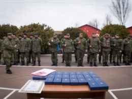 Вернувшихся в Одессу бойцов батальона «Шторм» наградили за оборону Мариуполя