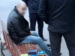 Запорожского чиновника задержали на взятке