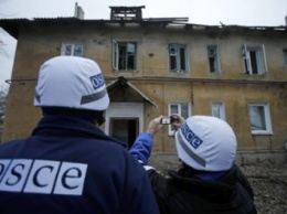 Наблюдатели ОБСЕ зафиксировали обстрел Авдеевки из крупнокалиберного оружия