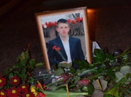 В центре Николаева сторонники "русского мира" почтили память погибшего террориста, воевавшего на стороне российского агрессора
