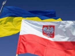 Большинство государственных ВУЗов Польши снизили вдвое стоимость обучения для украинцев