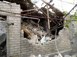 Полиция: в Зайцево разрушены уже 15 домов, обстрелы продолжаются