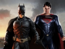 Фильм «Бэтмен против супермена» стал лидером проката в США и СНГ