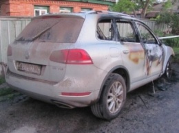 На Кировоградщине горел Volkswagen Touareg. ФОТО