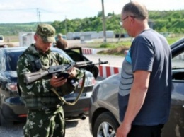 Полицейские рассказали, почему сегодня с утра не работал КПВВ "Новотроицкое" (ФОТО)
