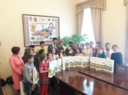 Губернатор Кировоградской области встретился с юными талантами Доброполья