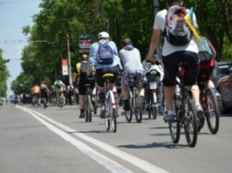 В Мариуполе сотни велосипедистов открыли велодень (ФОТО+ВИДЕО)