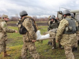 В результате боев под Мариуполем погиб один украинский военнослужащий - АП