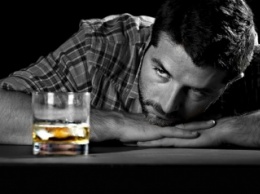 Ученые рассказали об эффективном методе борьбы с алкоголизмом