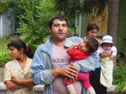 Ромы-переселенцы из Донбасса. Беженцы, которых не замечают