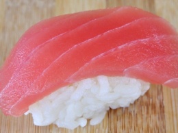 Как сальмонелла попадает в суши?