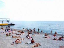 Купальный сезон открыт: Море у берегов Крыма прогрелось до +20°С (ФОТО)