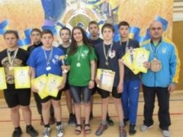 Днепропетровские спортсмены завоевали 12 медалей на чемпионате по гиревому спорту
