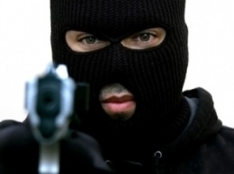 Полиция разыскивает грабителей банка в Токмаке