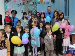 Воспитанники Славянского Центра соцреабилитации отметили праздник в компании правоохранителей