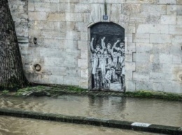 Фестиваль на набережной в Париже "Берега Европы" перенесли из-за наводнения