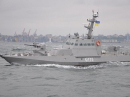 Украинский флот восстанавливает боеспособность: новые бронекатера "Гюрза-М" прошли испытание штормом