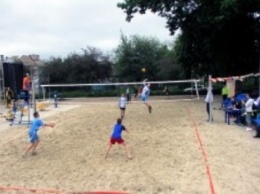 Спортсмены из Мирнограда (Димитрова) сыграли в пляжный волейбол