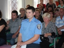 Жители Черевковки встретились с полицией и местной властью