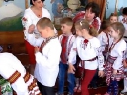 Во Львовской области десятки детей потеряли сознание во время молебна