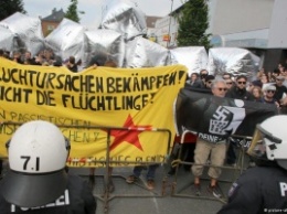 В Дортмунде произошли столкновения антифашистов с полицией