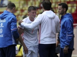 Получивший травму в матче с Сербией Денисов пропустит Евро-2016