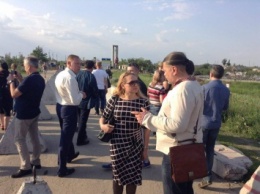 Мониторинговая миссия МИП в зоне АТО: На линии разграничения в Станице Луганской происходит рассмотрение комплексных проблем восстановления вещания
