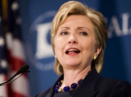 Клинтон получила нужное количество число голосов для продолжения участия в президентской гонке