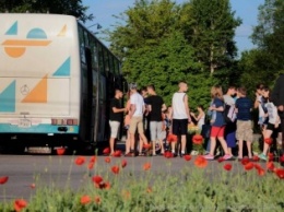 Дети-сироты из Луганщины отправились на отдых