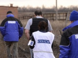 ОБСЕ видит опасность в размещении боевиками блокпостов возле сил АТО