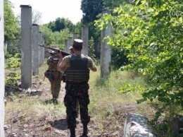 В Старогнатовке Донецкой обл. уничтожен тайник оружия боевиков