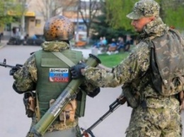 В зоне АТО боевики в упор обстреляли пункт пропуска "Станица Луганская" из РПГ: есть раненые