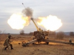 АТО: под Новотроицким враг применил тяжелую артиллерию