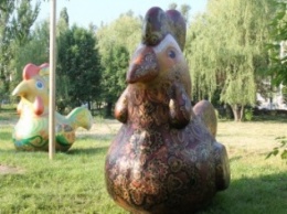 Чудо-птицы с площади Славянска переехали в парк Шелковичный