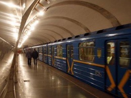 Метро в Киеве будет работать дольше