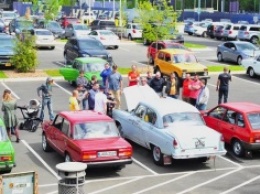 Встреча клуба владельцев советских автомобилей в США