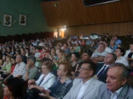 Северодонецк поздравил работников медицины с профессиональным праздником (фото)