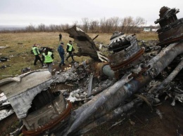 Разоблачены поддельные спутниковые фото сбитого Боинга, предоставленные Россией (ВИДЕО)