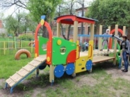 В Сумах в некоторых детских садах установили игровые площадки (ФОТО)