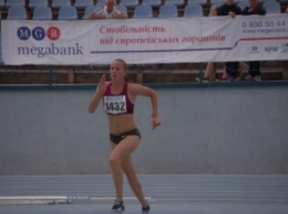Николаевская легкоатлетка Оксана Окунева на национальном чемпионате показала лучший результат сезона в мире на