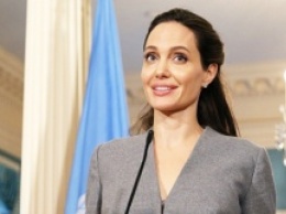 Анджелина Джоли выступила с речью о беженцах в Государственном департаменте США