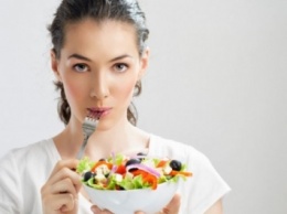 Ученые: Можно похудеть, считая количество укусы поедаемой пищи