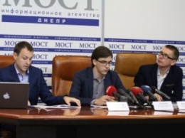 В Днепропетровске на внеочередных выборах народных депутатов в 27 округе уверенно лидирует единый оппозиционный кандидат Загид Краснов