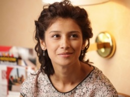 Равшана Куркова появилась на съемках нового фильма вместе с "дочкой"