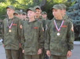 Как Россия превращает детей Донбасса в убийц (ВИДЕО)