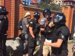 Гей-парад в Киеве: уже есть раненые и задержанные (ФОТО)