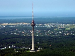 В Эстонии две туристки рухнули с телебашни