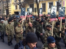 Во Львове «Правый сектор» протестовал против режима Порошенко